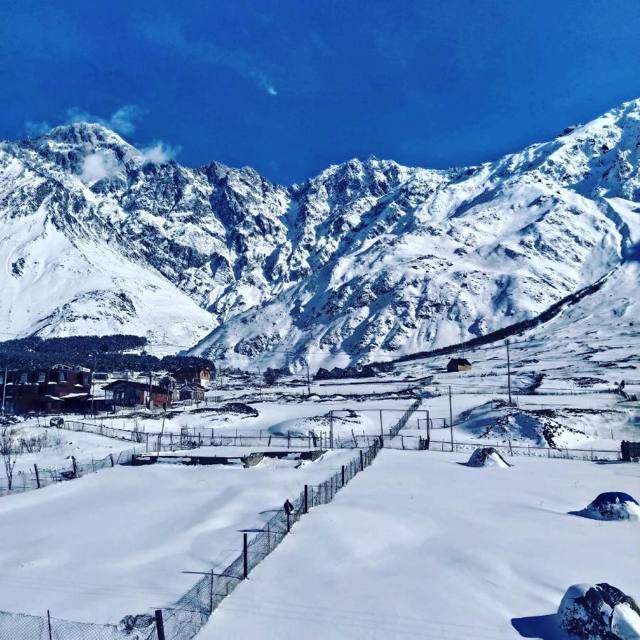 Hotel Diamond Kazbegi Exterior foto